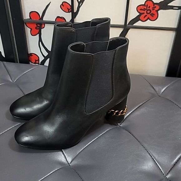 KURT GEIGER LONDON Raquel Chain Detail Block Heel Ankle Boots - Picture 3 of 15